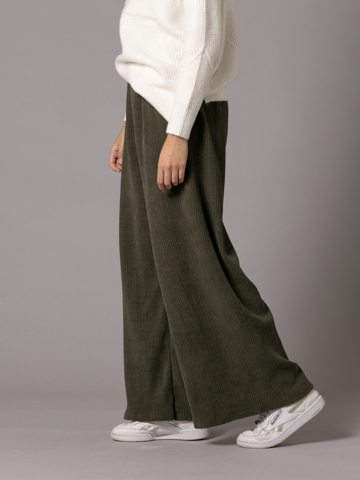 Wide leg elastic corduroy design pants  Khaki colour