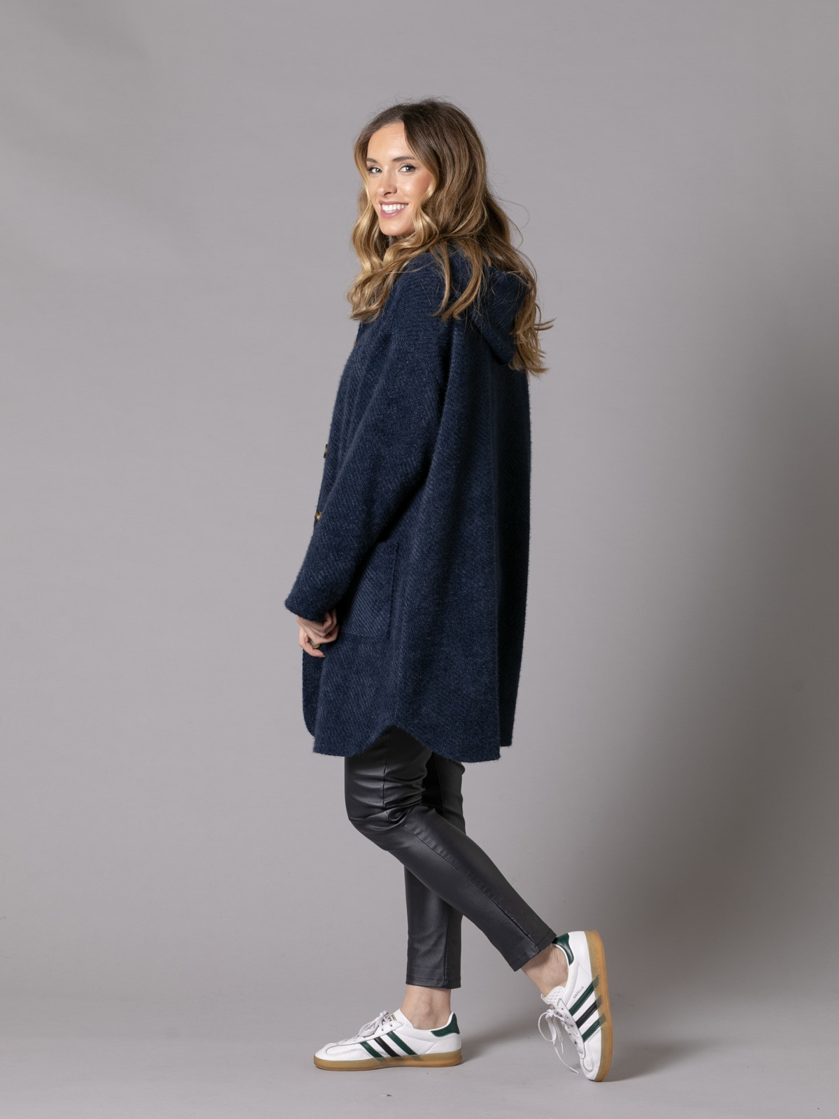 oversized soft coat with patch pockets  Blue Navy colour