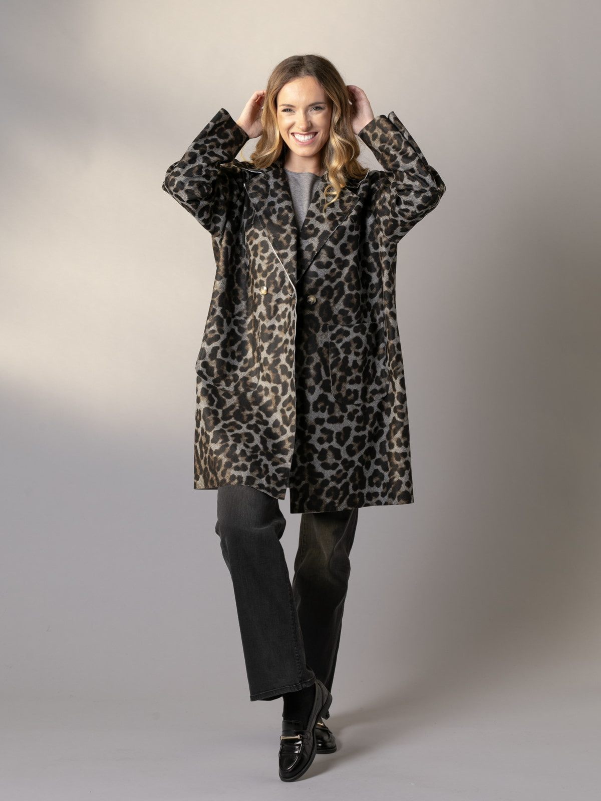 Animal print coat with pockets  Grey colour