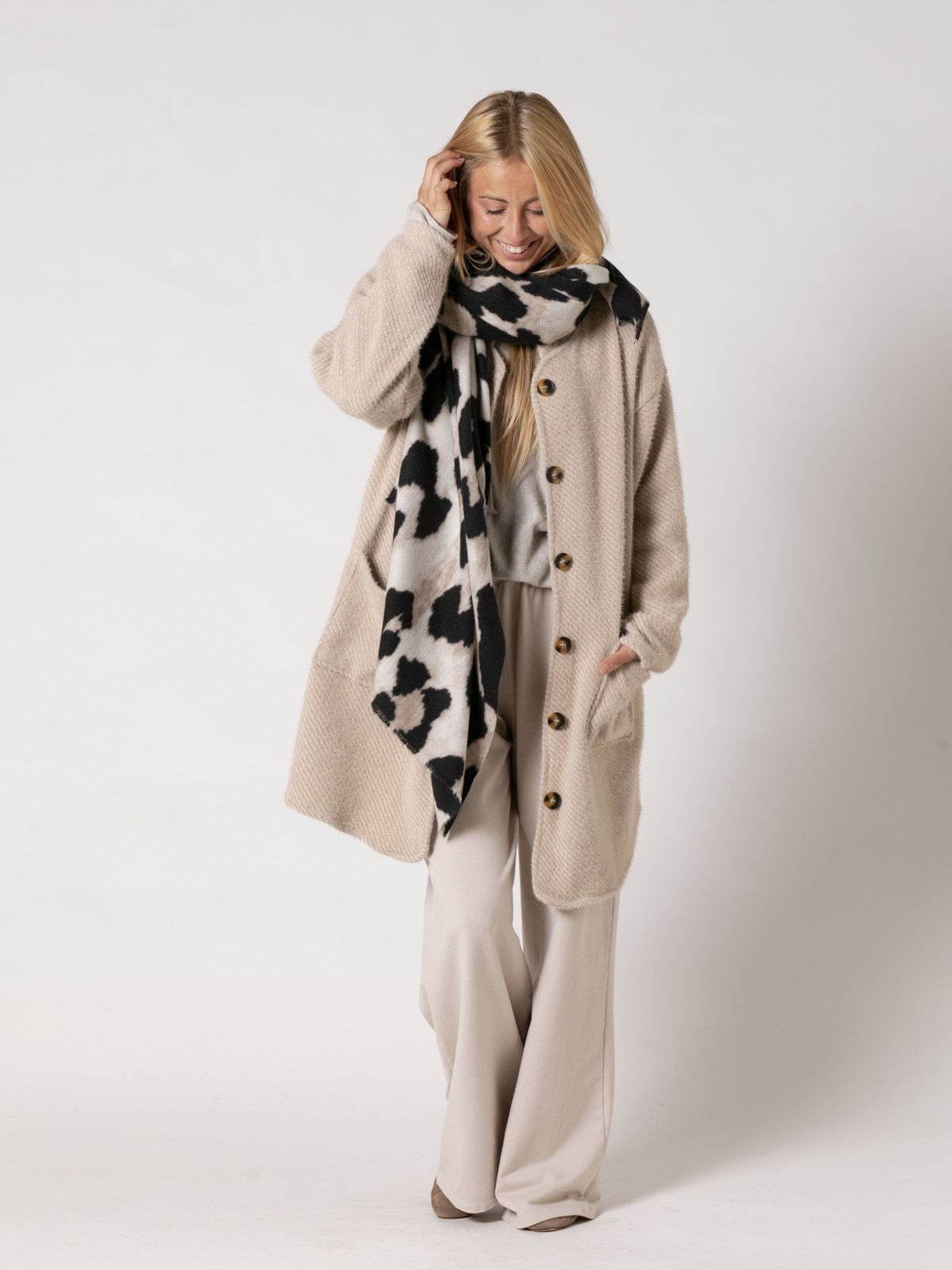 Bufanda animal print color Beige