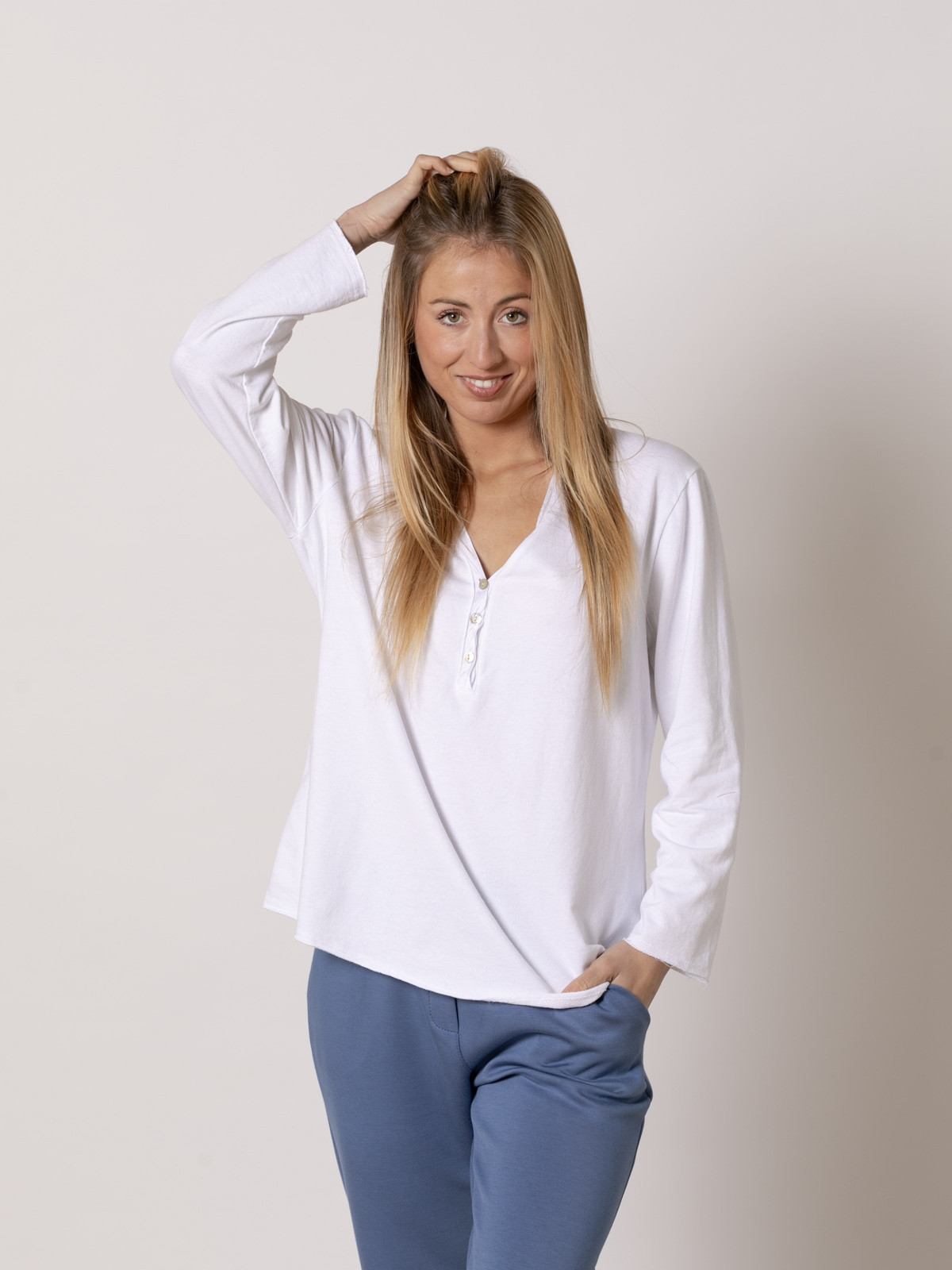 Fine fleece T-shirt with neckline detail  White colour