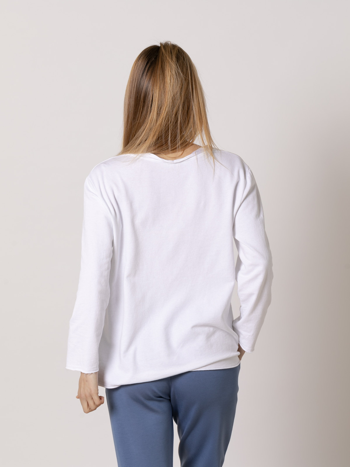 Fine fleece T-shirt with neckline detail  White colour