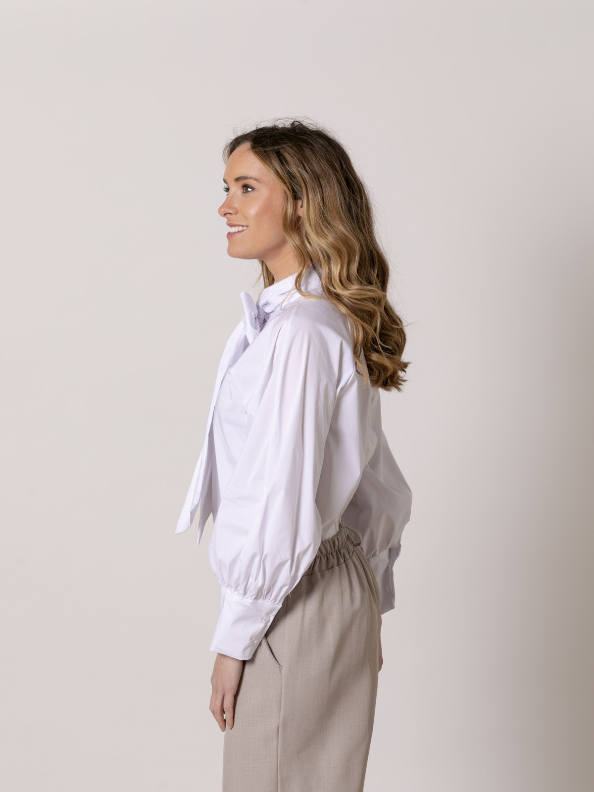 Cotton bow shirt  White colour