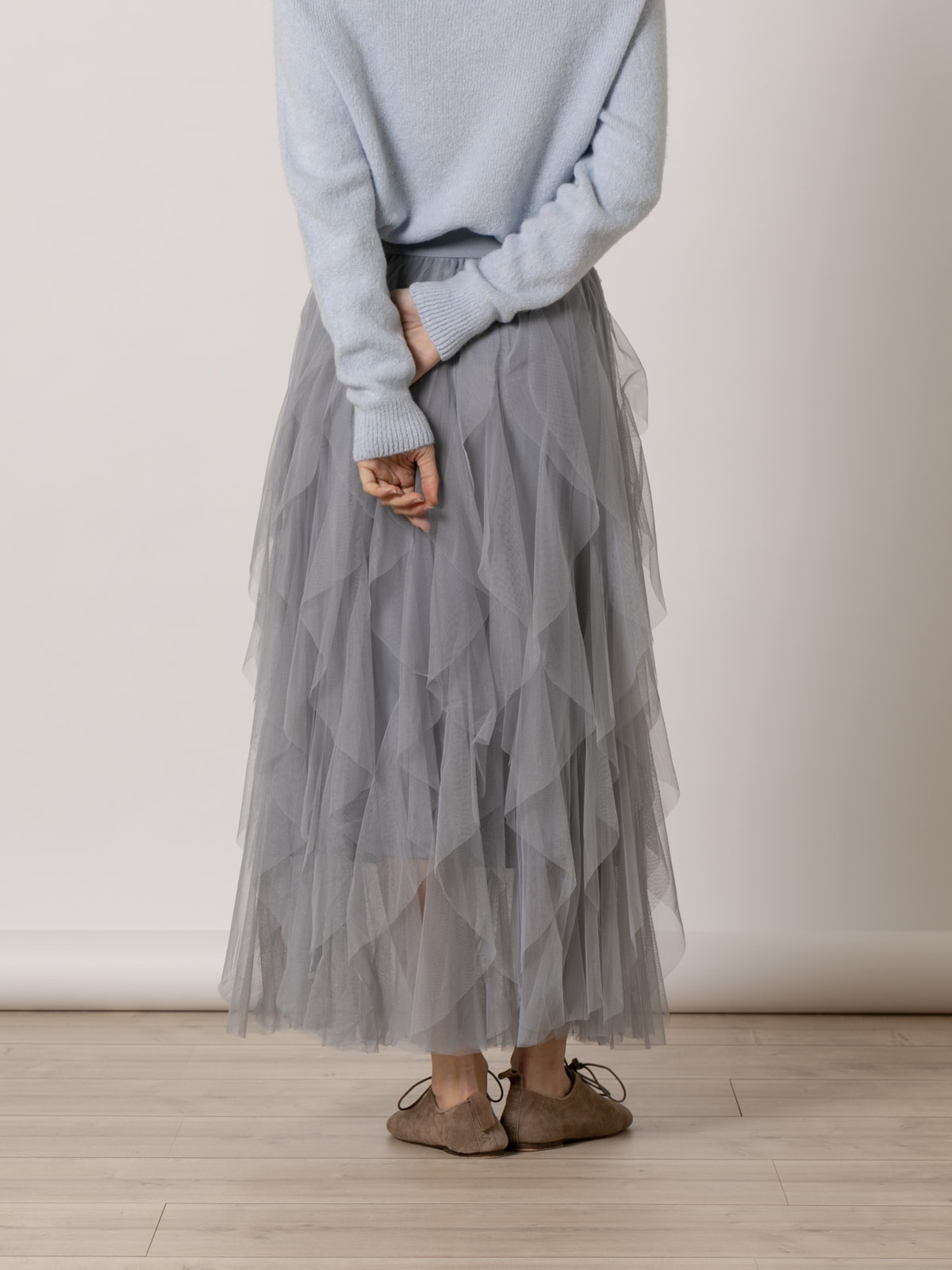 Long tulle skirt with peaks Grey colour