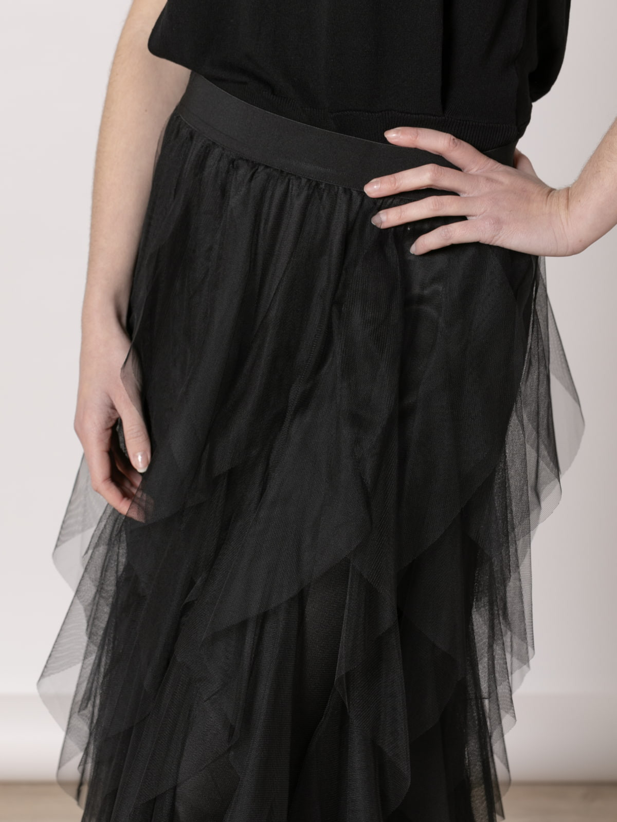 Long tulle skirt with peaks  Black colour