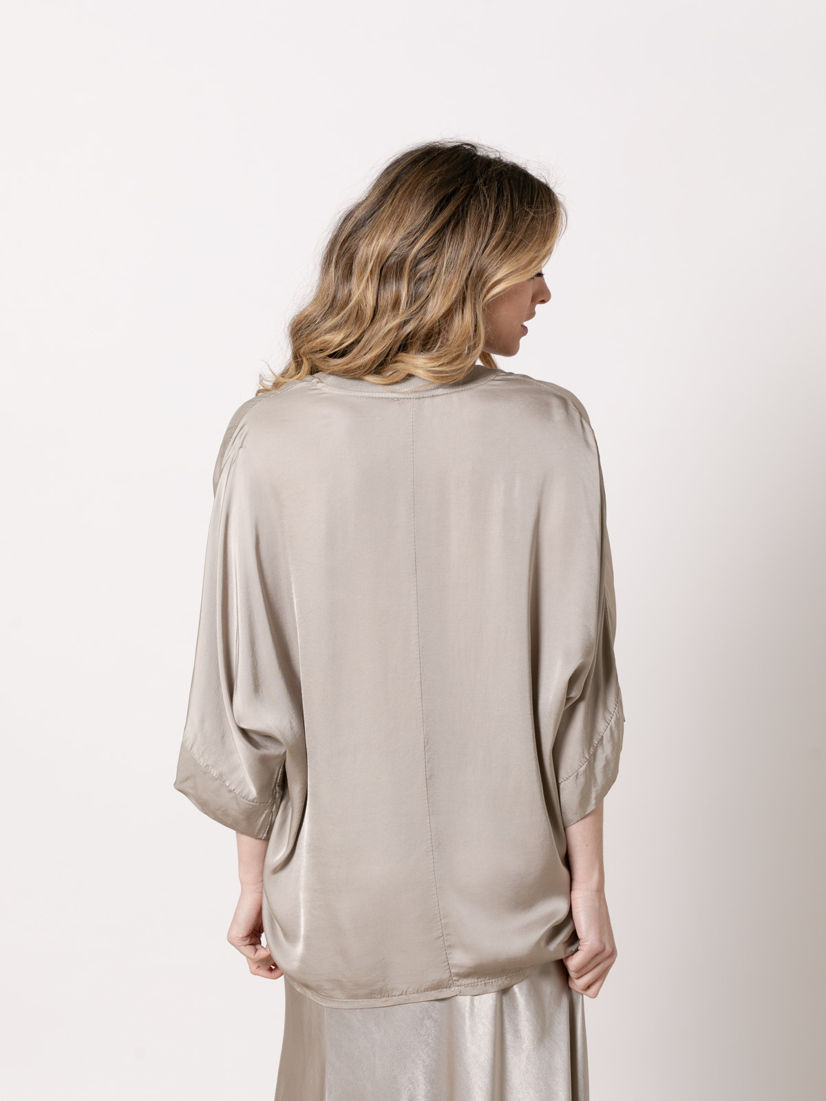 Flowing V-neckline shirt in viscose satin  Taupe colour