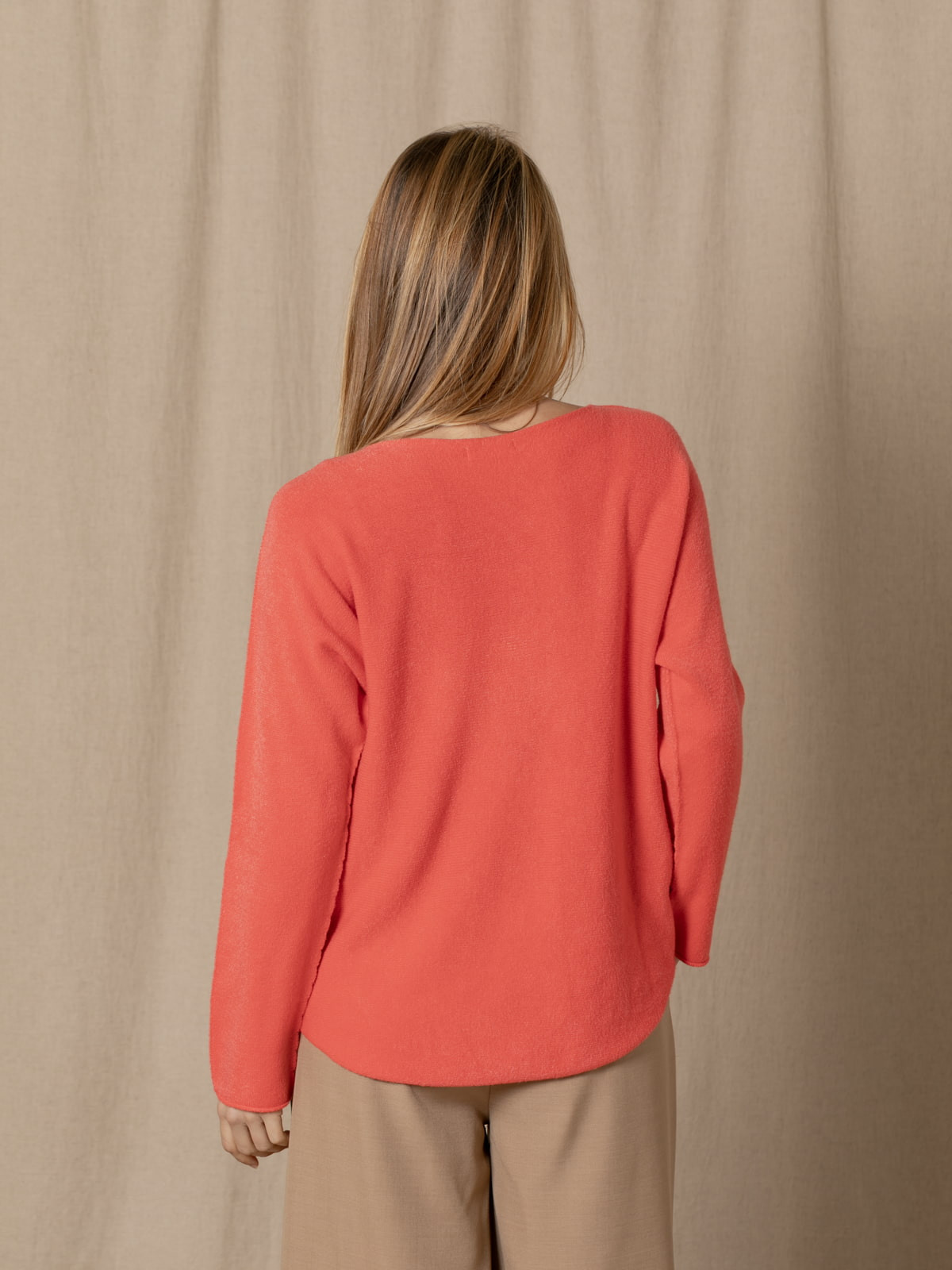 Essence soft V-neck jersey  Coral colour