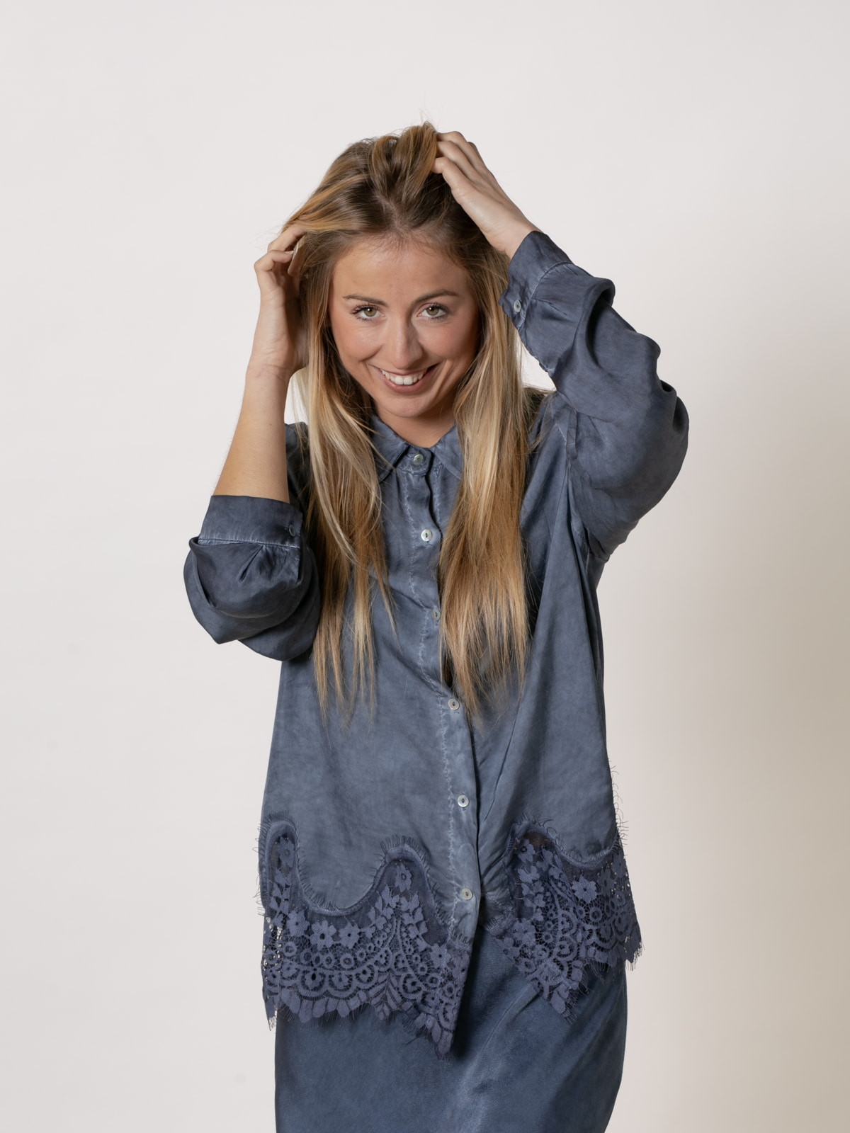 Buttoned shirt with lace at the bottom  Blue Navy colour