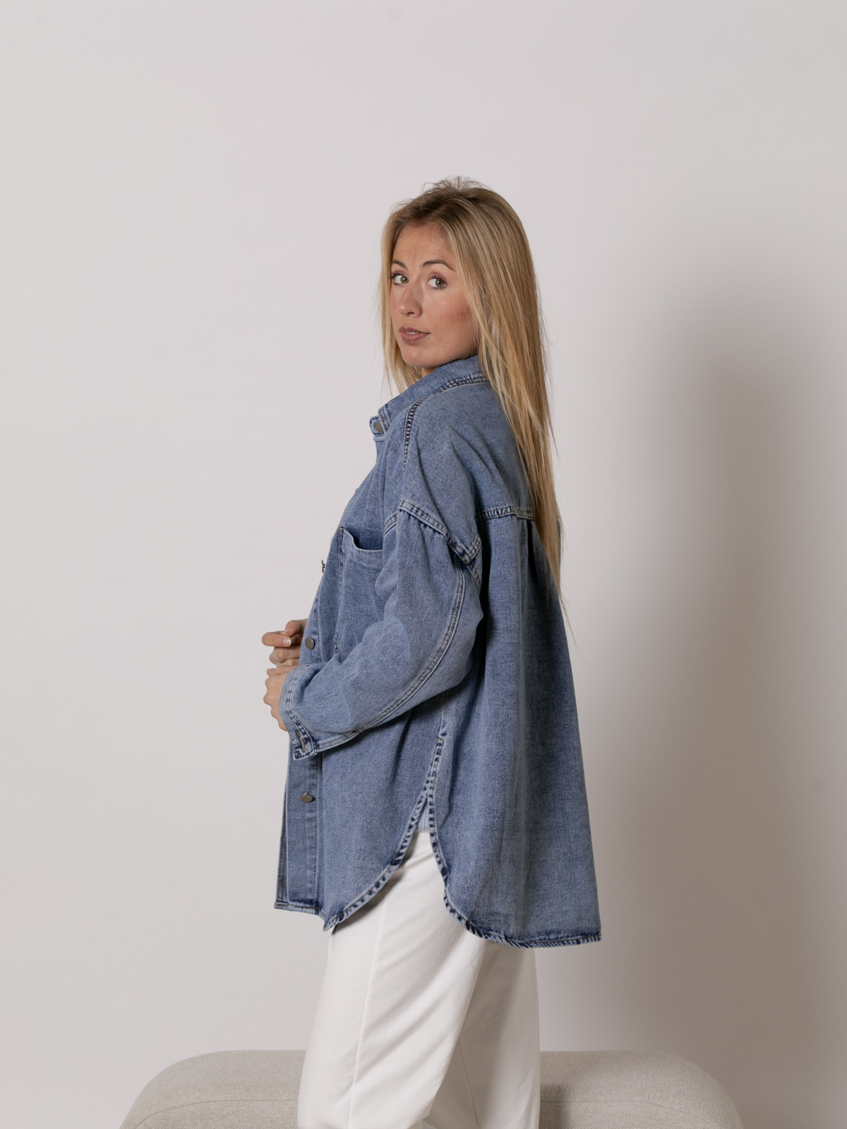 Chaqueta denim oversize color Azul