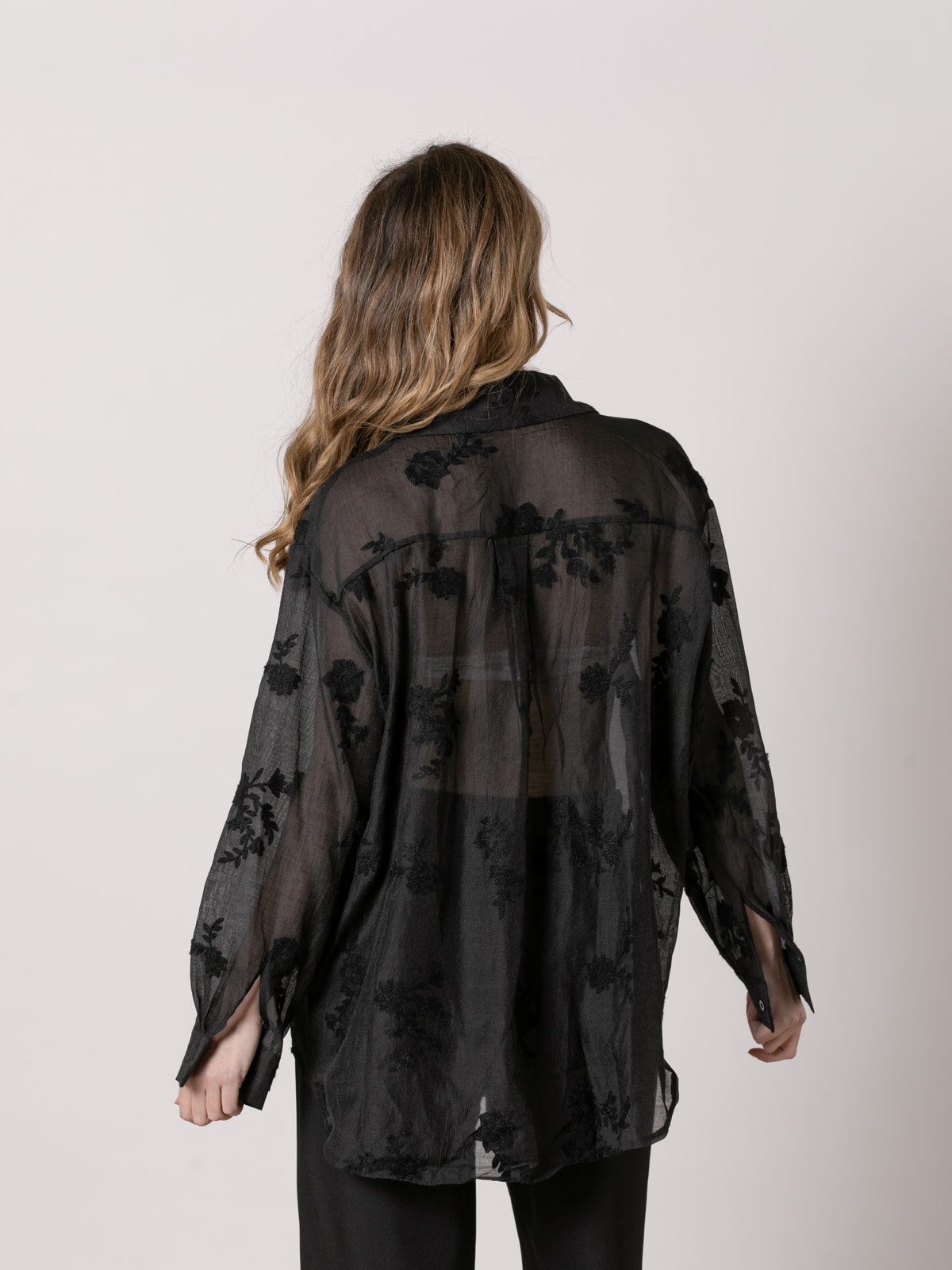 camisa oversize fiesta tranparencias color Negro