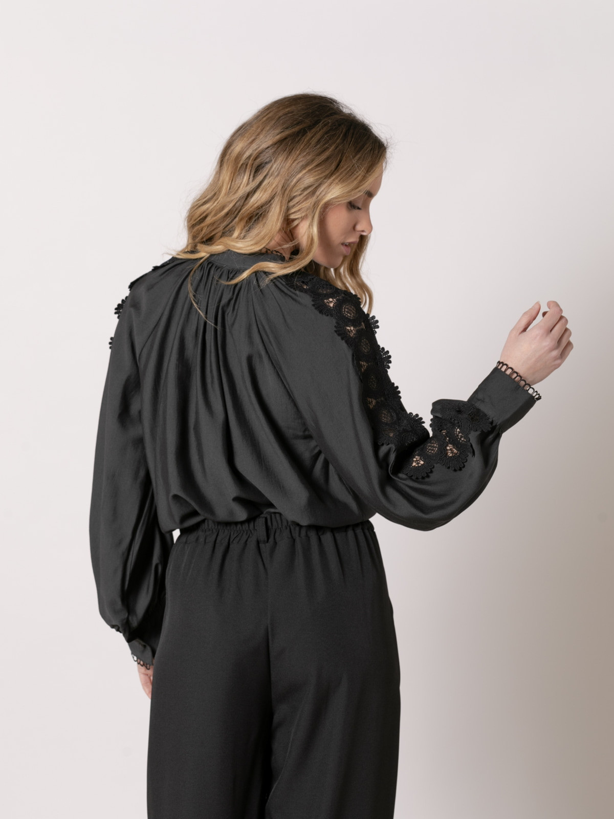 Oversized shirt with embroidered details  Black colour