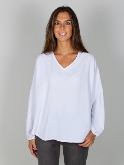 Women v-neck fluid shirt White